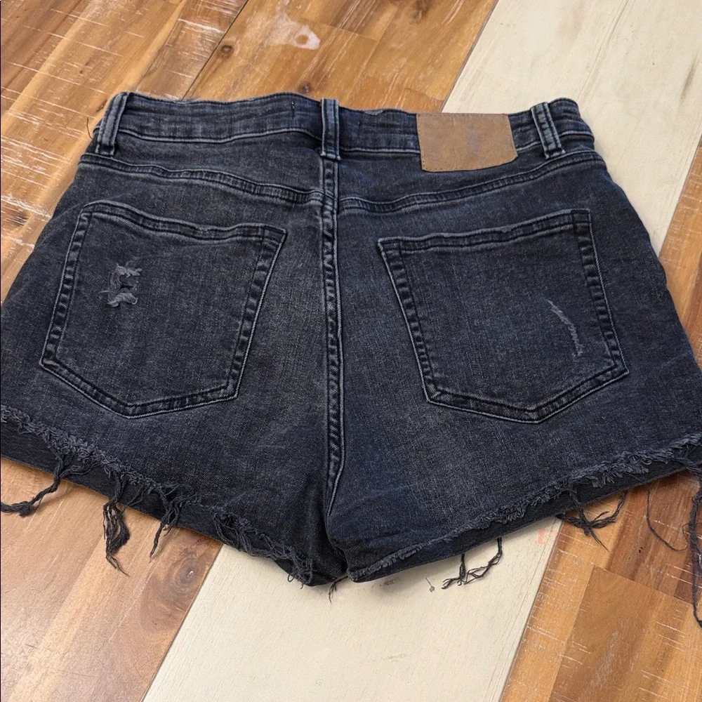 H&M Charcoal Distressed Jean Shorts - Picture 3 of 3